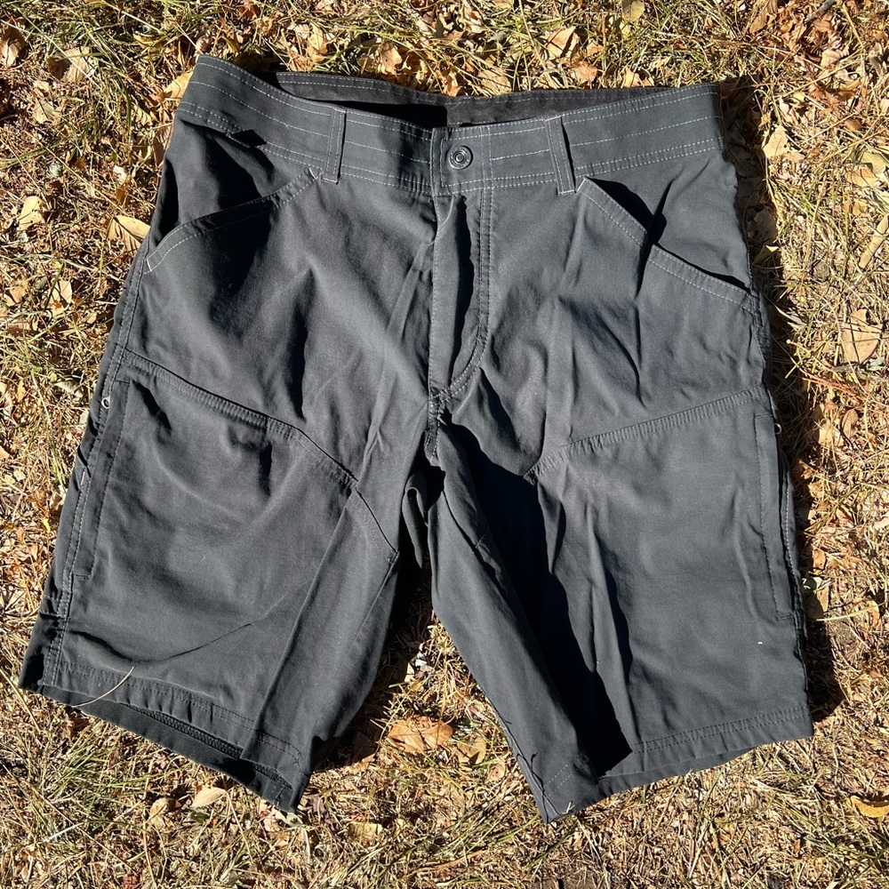 Kuhl mens shorts size 34